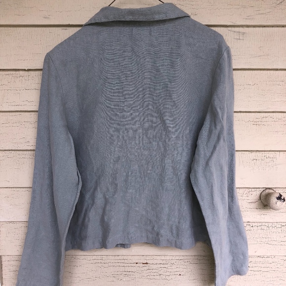 WILLOW linen slate top/Large shell buttons/Nice - Picture 8 of 8